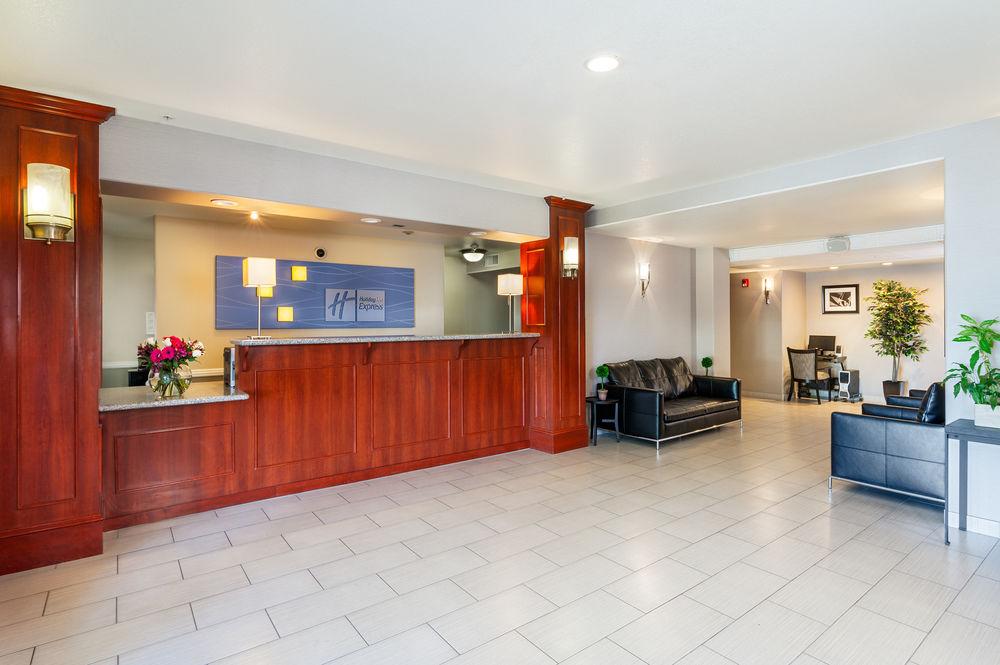 Holiday Inn Express Lancaster, An Ihg Hotel Εξωτερικό φωτογραφία